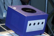 任天堂、次世代テレビゲーム機『GAMECUBE(ゲームキューブ)』を正式発表