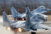 北朝鮮、MiG-29主力戦闘機基地で大々的補修、滑走路を延長…夜間浸透能力を拡大！