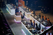 【日向坂46】泣いてるメンバーも！『スプラ3坂道対抗戦』現地の写真＆レポが着弾【DreamHack Japan 2023】