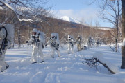 「猛吹雪で前が見えなくて不安だったが…」陸自青森駐屯地の隊員たちが八甲田山雪中訓練を実施！