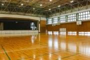 中学校の学年主任先生(50代)「ぎゃおおおん！トイレに飴玉の包みが落ちてたのおおおん！」→学年集会