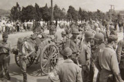 韓国人「1945年、朝鮮半島を離れる日本軍の映像」