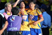 仙台、武田後半AT劇的FK弾で山形とのダービー戦に4-3勝利！千葉は徳島と壮絶な打ち合いを3-3ドローで首位キープ！磐田は愛媛に4-0完勝！J2第19節（関連まとめ）