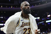 【NBA】レブロンがマックス契約を要求へ？減額受け入れの条件は明確な補強方針か