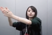 【gifあり】かわええwww 教えられた通りにワイプ内で大きく動く齋藤飛鳥さんwwwwww【乃木坂46】