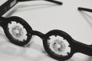 1日1時間かけるだけで視力が回復するメガネが開発される！眼鏡のデザインもオシャレだぞ